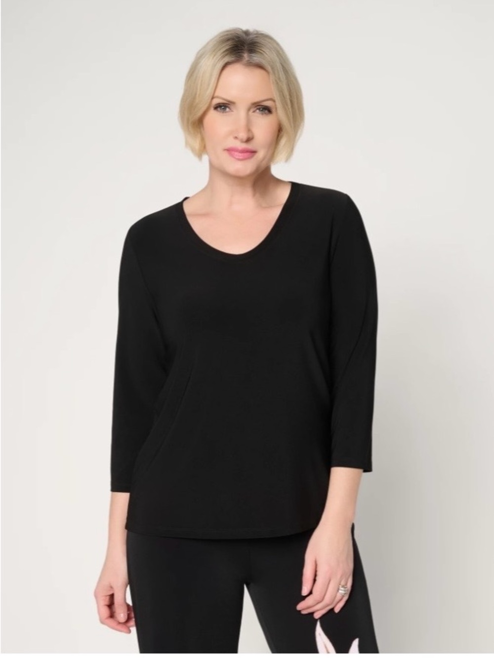 NWOT Dennis Basso Basics Italia Knit Voop Neck 3/4 Sleeve Top Size S